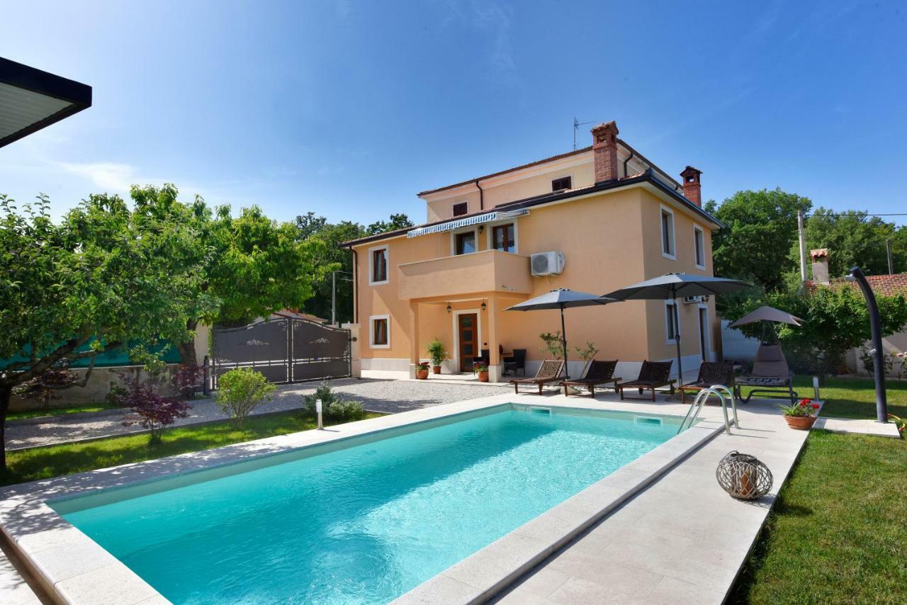 Villa Aromatica Vizinada Ngoại thất bức ảnh