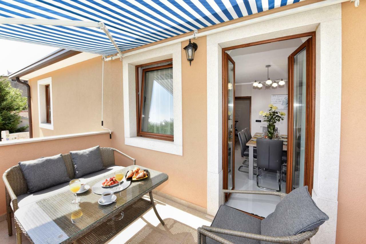 Villa Aromatica Vizinada Ngoại thất bức ảnh