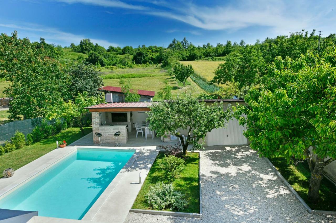 Villa Aromatica Vizinada Ngoại thất bức ảnh