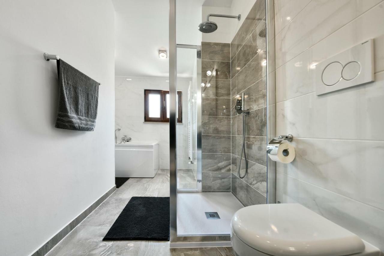 Villa Aromatica Vizinada Ngoại thất bức ảnh